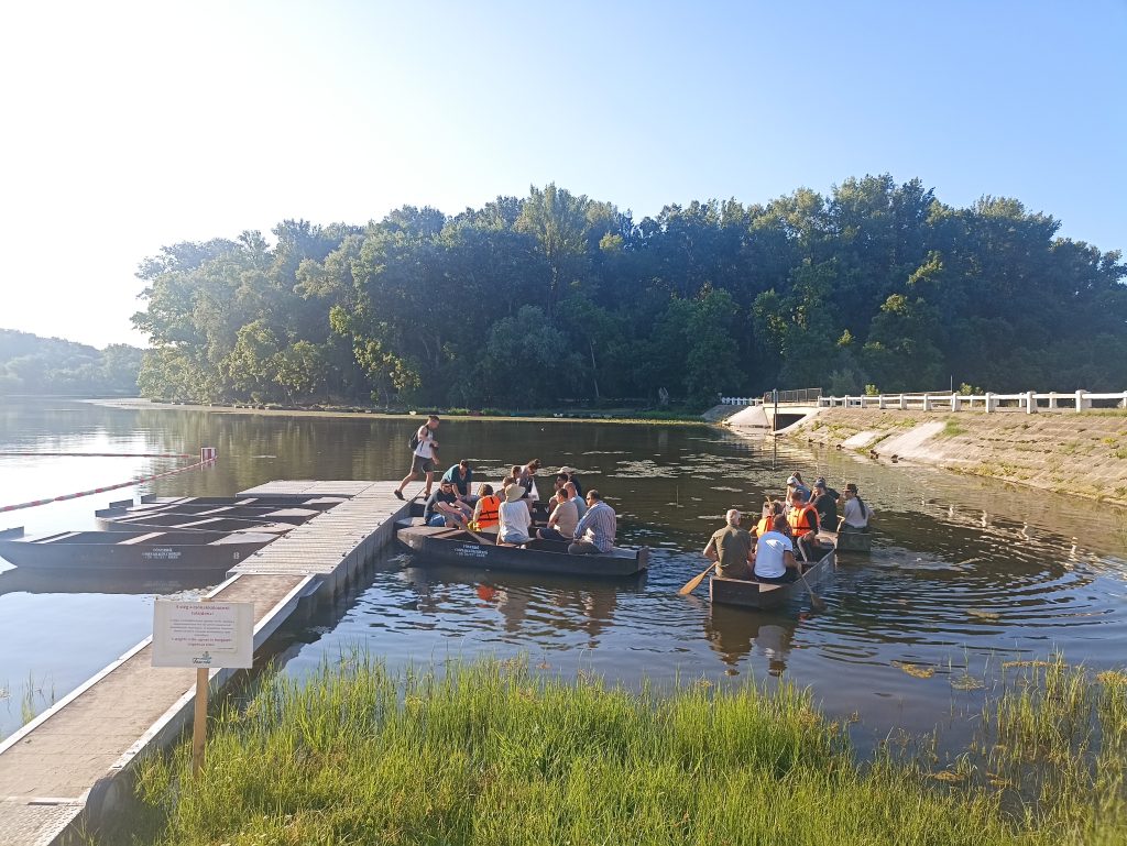 Tőserdő, Tisza holtág élővilágának felfedezése csónakkal
