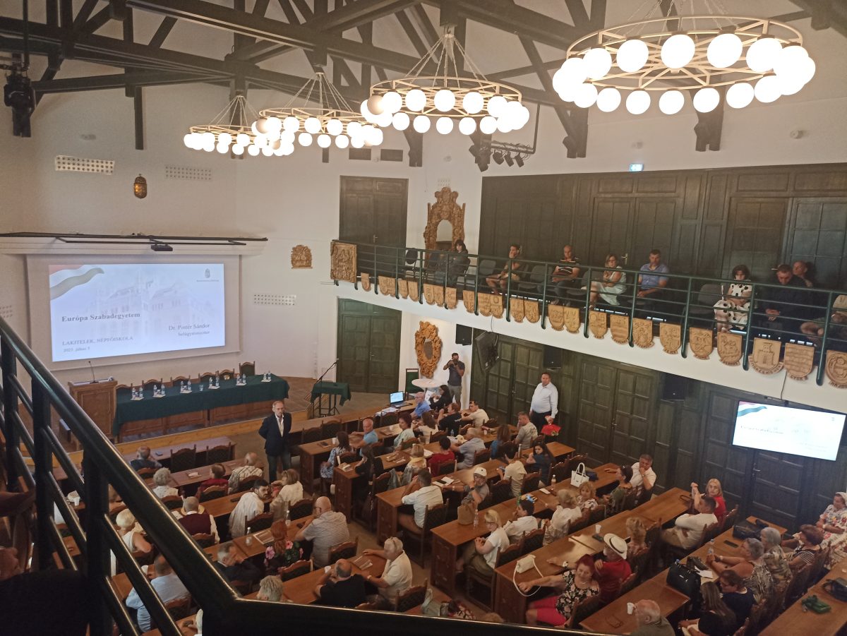Pintér Sándor belügyminiszter előadása